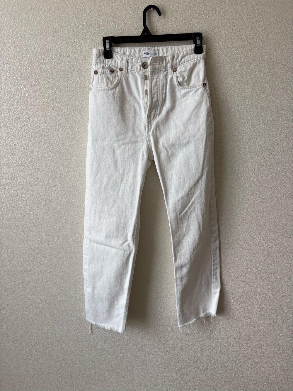 ZARA Women's White Light Wash High Rise Straight Denim Jeans Button Pockets 4